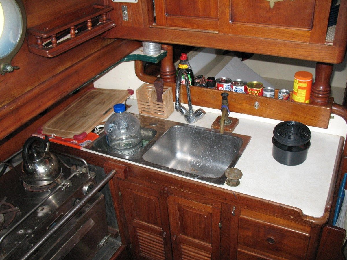 the best price on Notre Isle 36