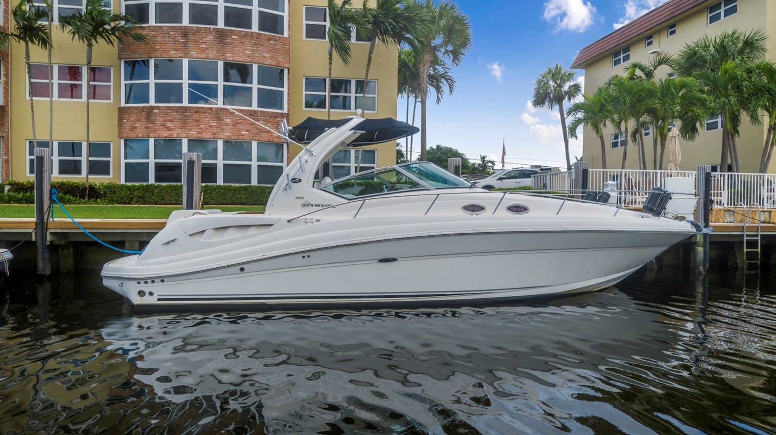 Buy a NO NAME - SEA RAY at Shestakov Yacht Sales