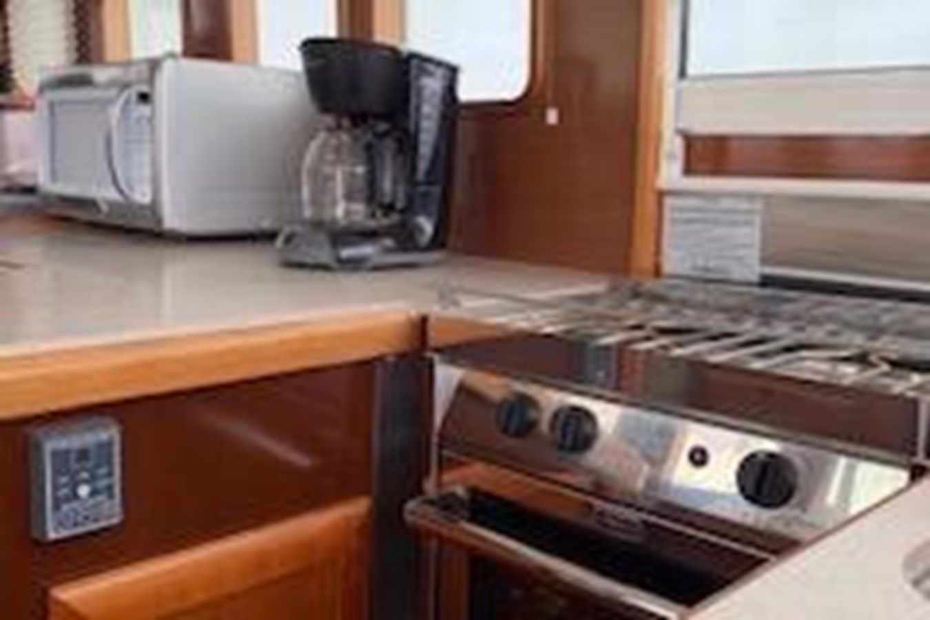 Стоимость яхты - Swift Trawler 42