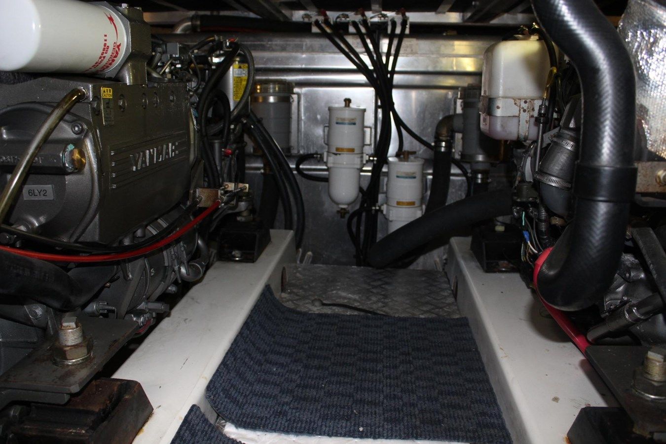 Купить яхту - Swift Trawler 42 в Shestakov Yacht Sales