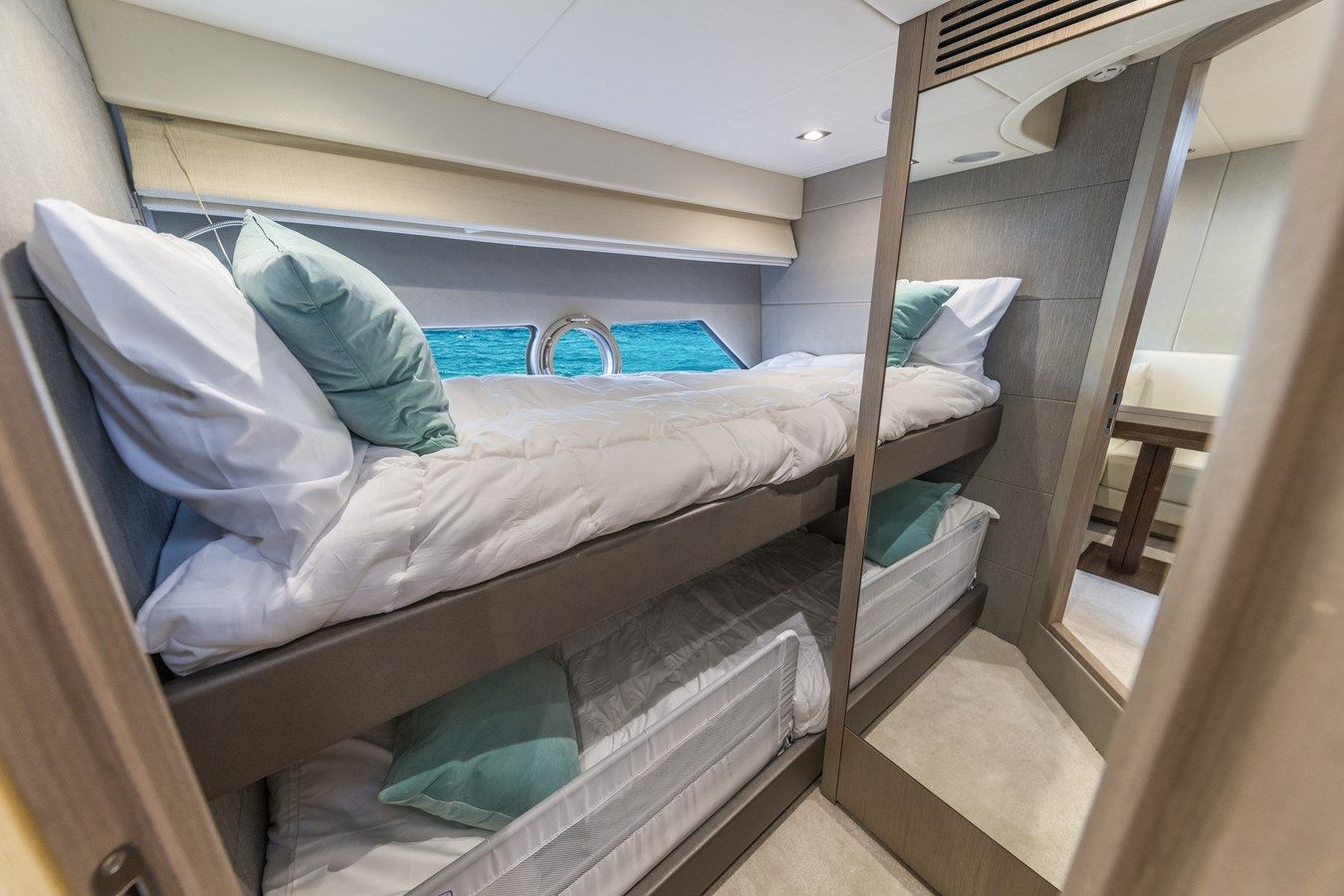 Buy a yacht - - Sunseeker