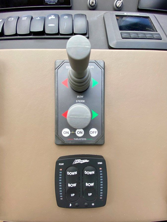 Стоимость яхты Searenity II - Azimut Yachts