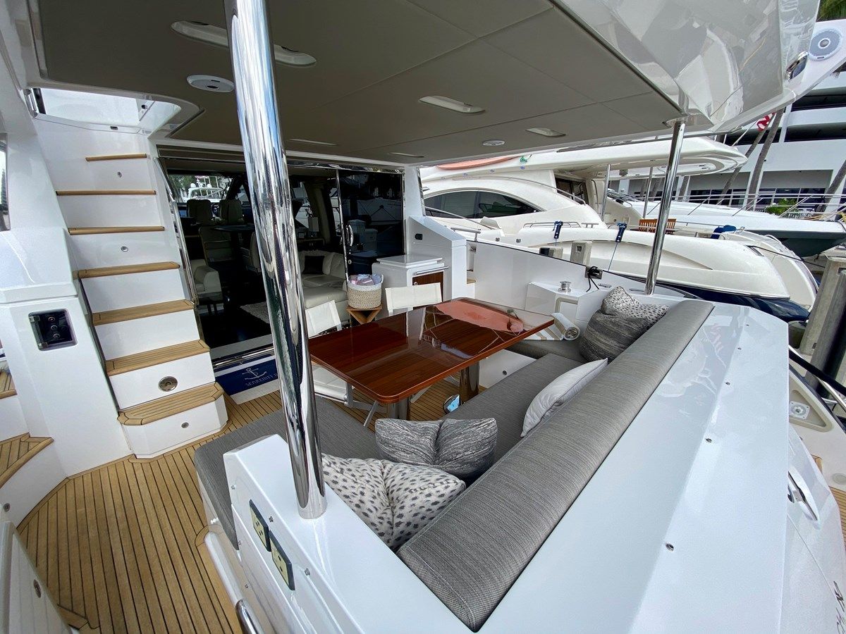 Купить яхту Searenity II в Shestakov Yacht Sales