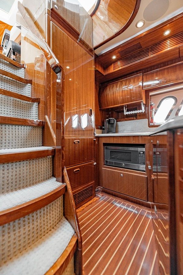 Купить яхту DAY BY DAY 2009 в Shestakov Yacht Sales