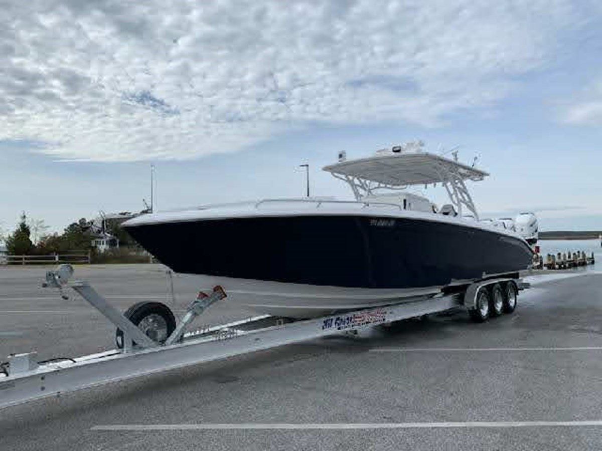 Buy a - 39 Cuddy at Shestakov Yacht Sales