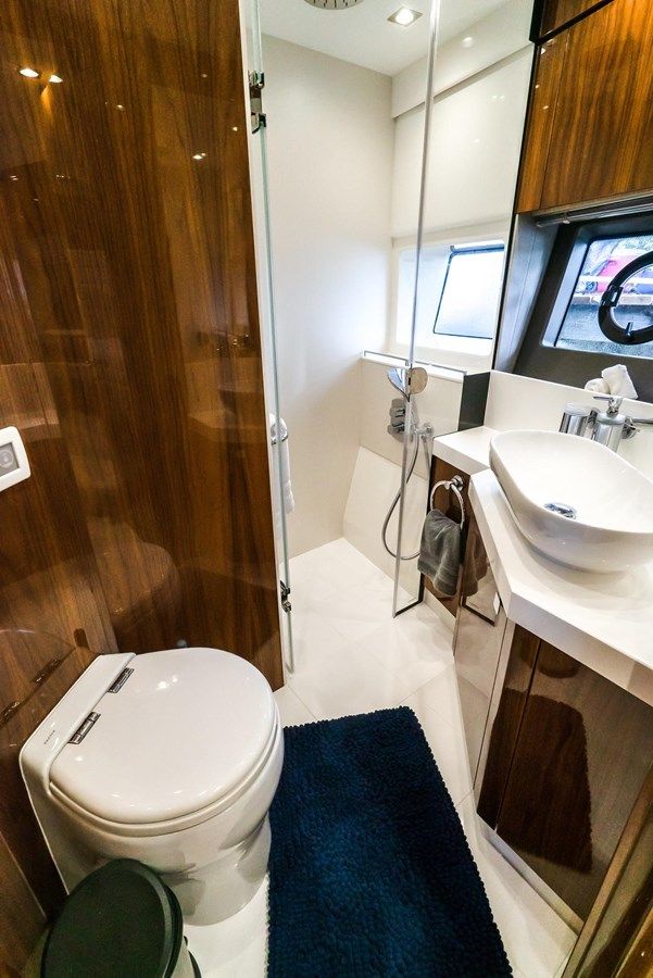 Продажа яхты -