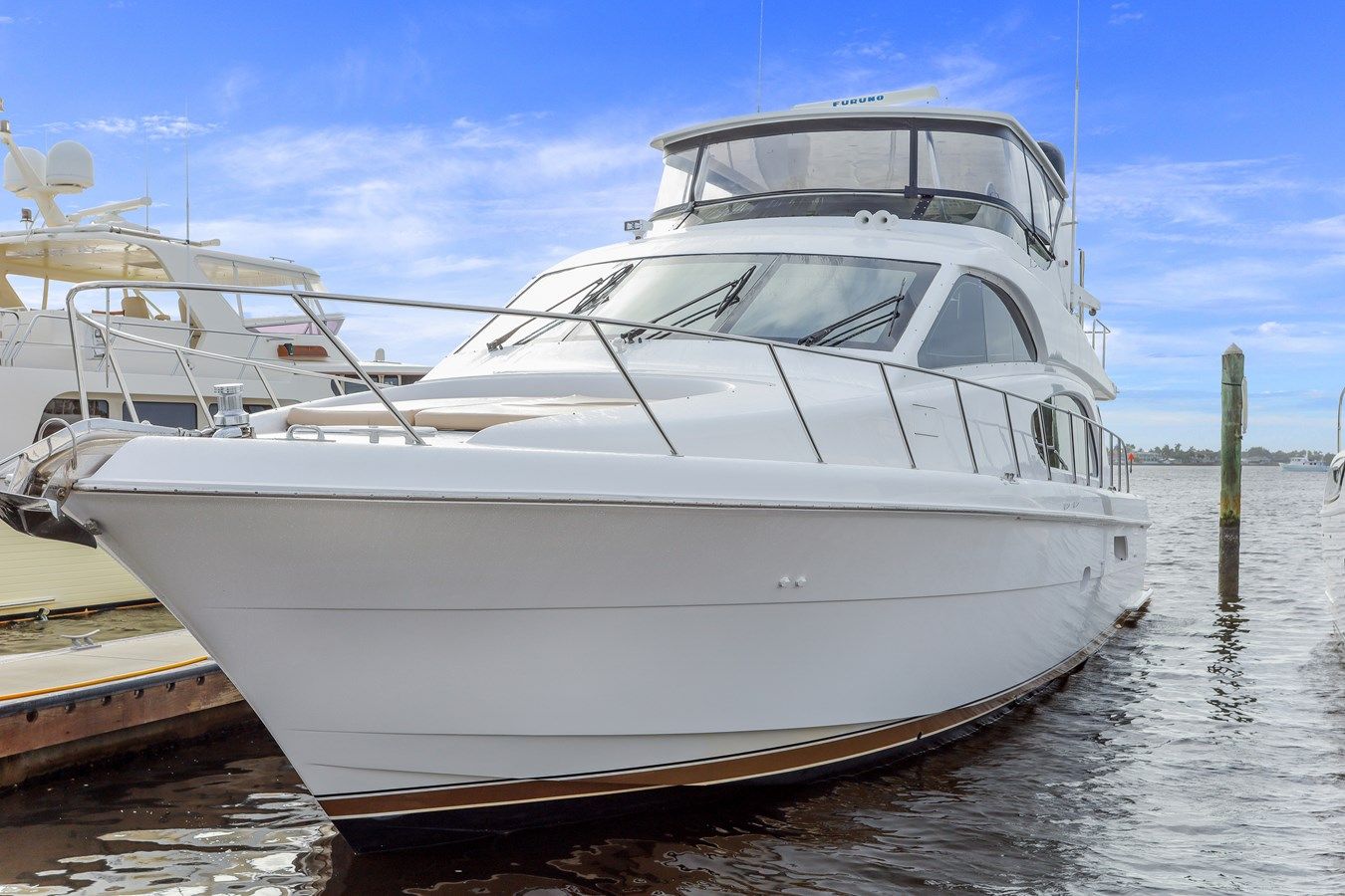 best yacht sales deals Unstabil - Hatteras