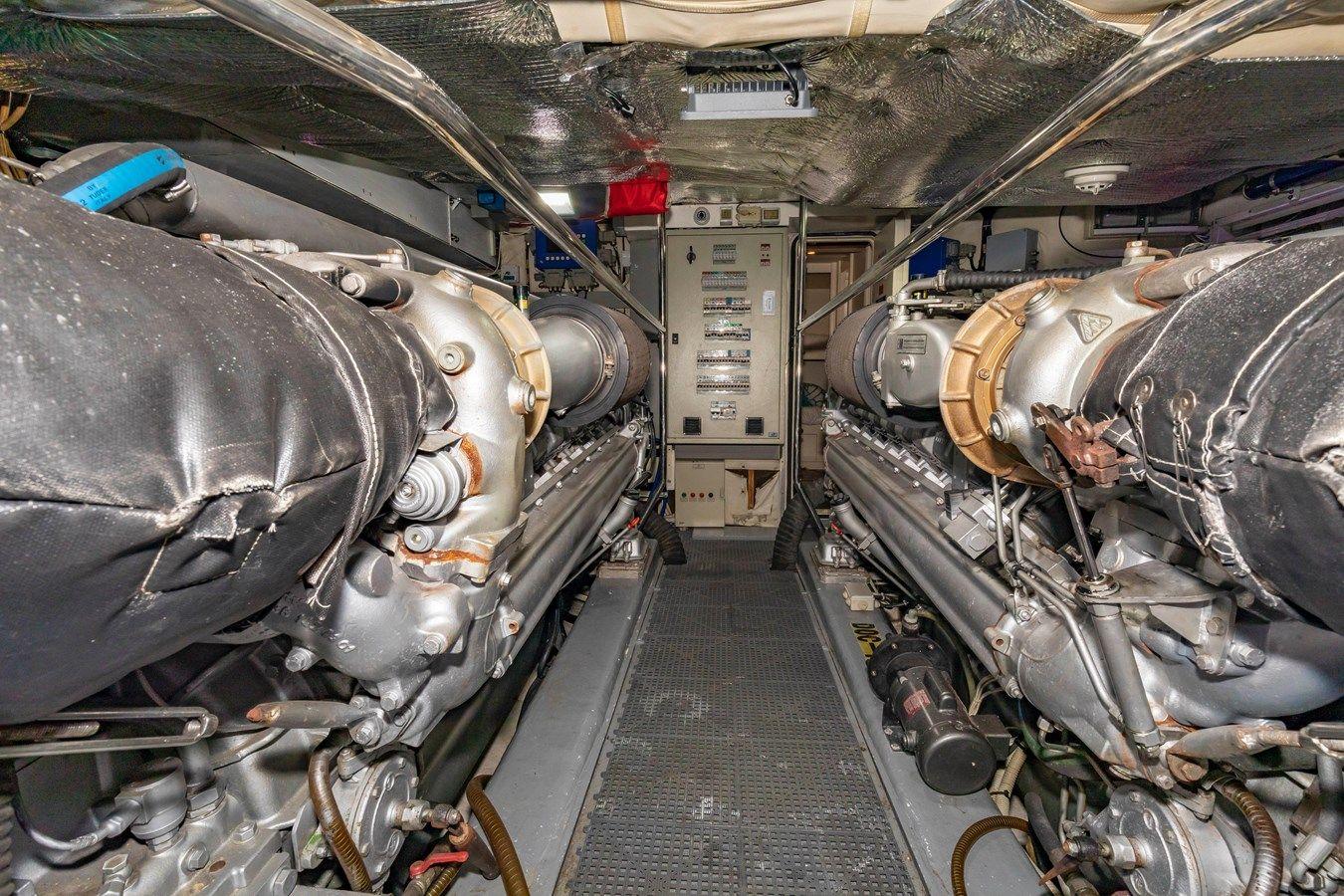 Buy a yacht FREE SPIRIT 76