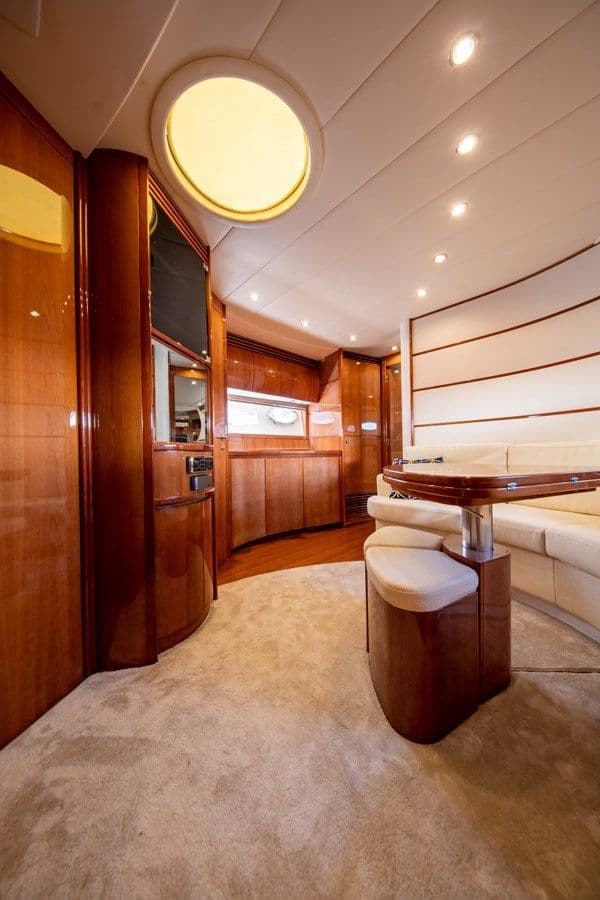 Buy a yacht - - PERSHING