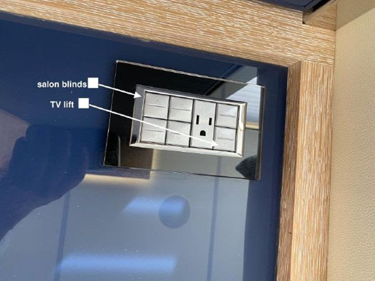 Buy a yacht The Only Blue 66 Fly - Astondoa