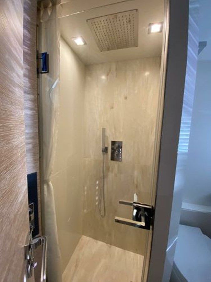 The Only Blue 66 Fly - Astondoa yacht sale