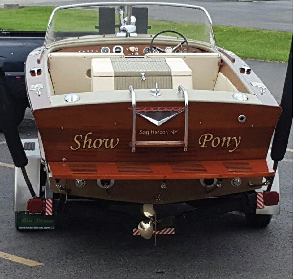 Buy a yacht Show Pony - CENTURY BOATS