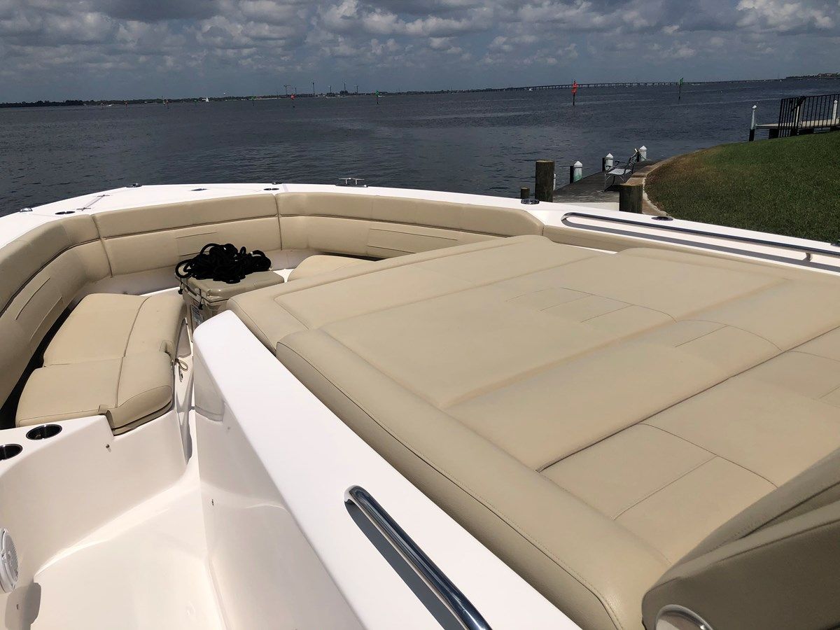 Купить яхту No Off Seasons Sports - PURSUIT BOATS в Shestakov Yacht Sales