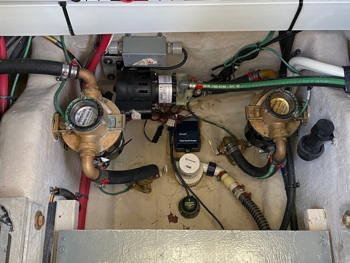 best yacht sales deals NO NAME - SEA RAY