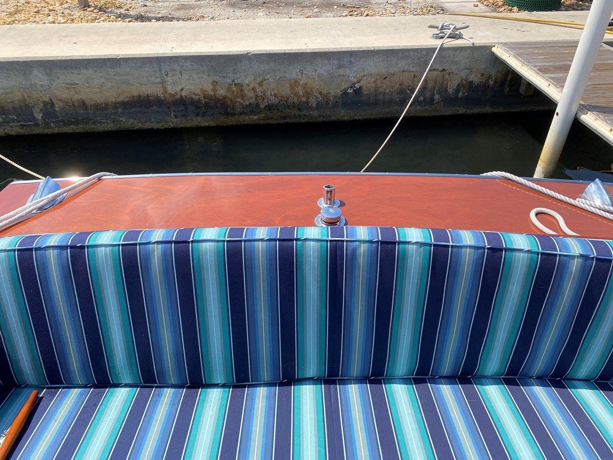 Buy a Mumken 27 at Shestakov Yacht Sales