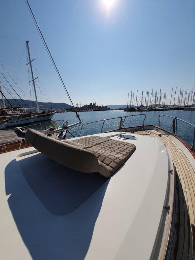 Buy a CINTONIK 45 at Shestakov Yacht Sales