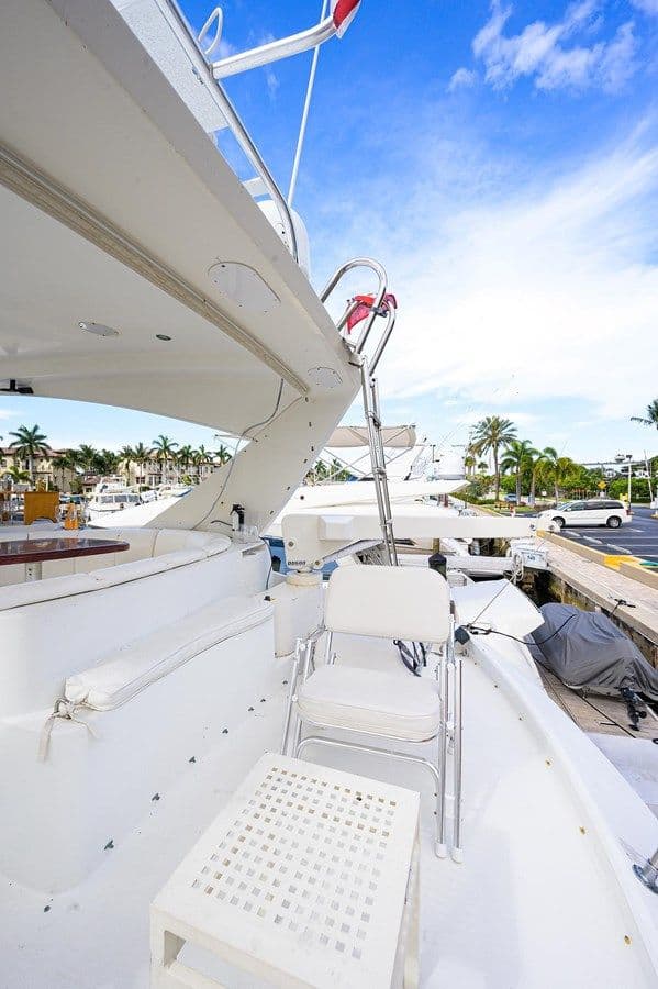 Buy a yacht 59 MARQUIS 59