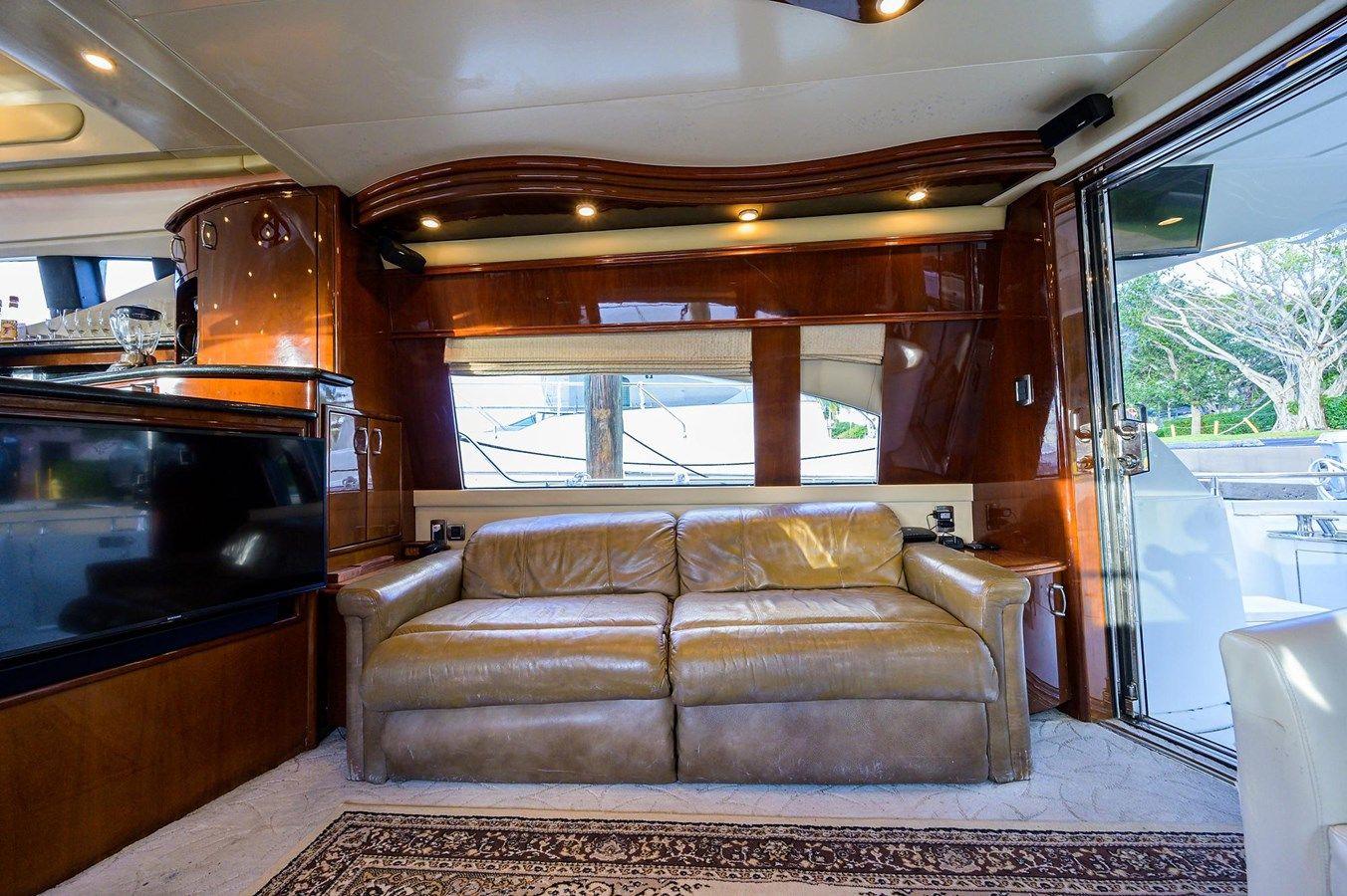 the best price on 59 MARQUIS 2004