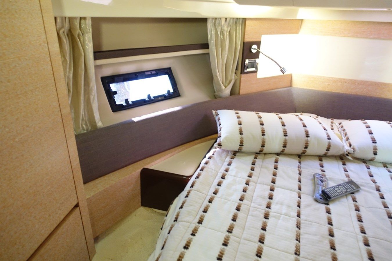 Buy a KYKNOS 2011 at Shestakov Yacht Sales