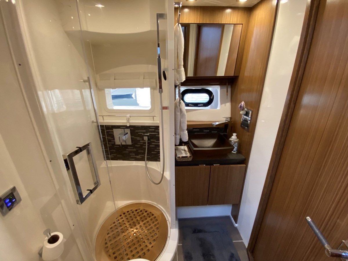 Buy a yacht PERFECT MATCH L550 FLY