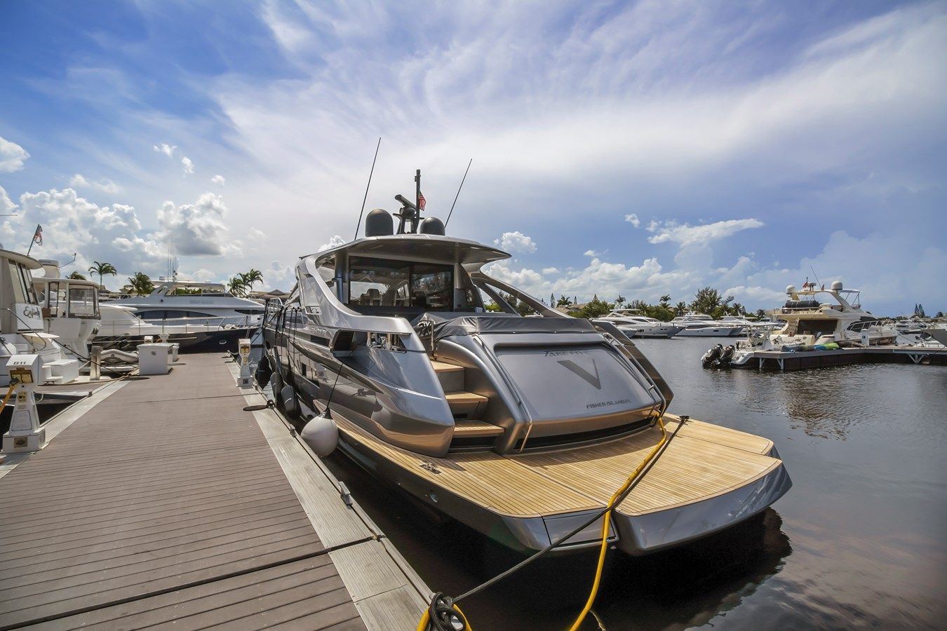 Buy a yacht - - PERSHING