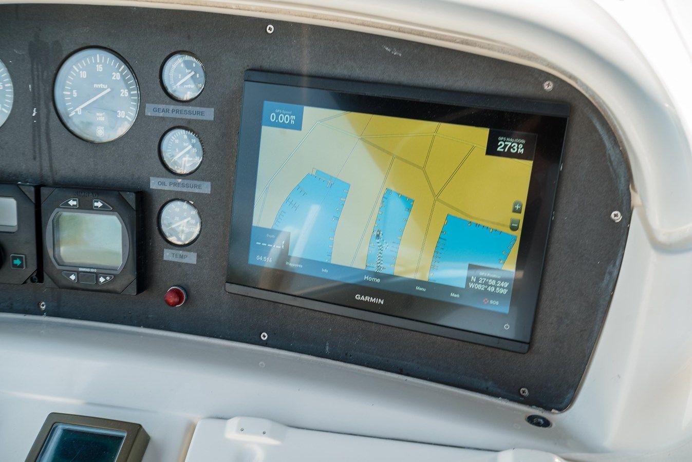 Buy a yacht SERENITY 2004