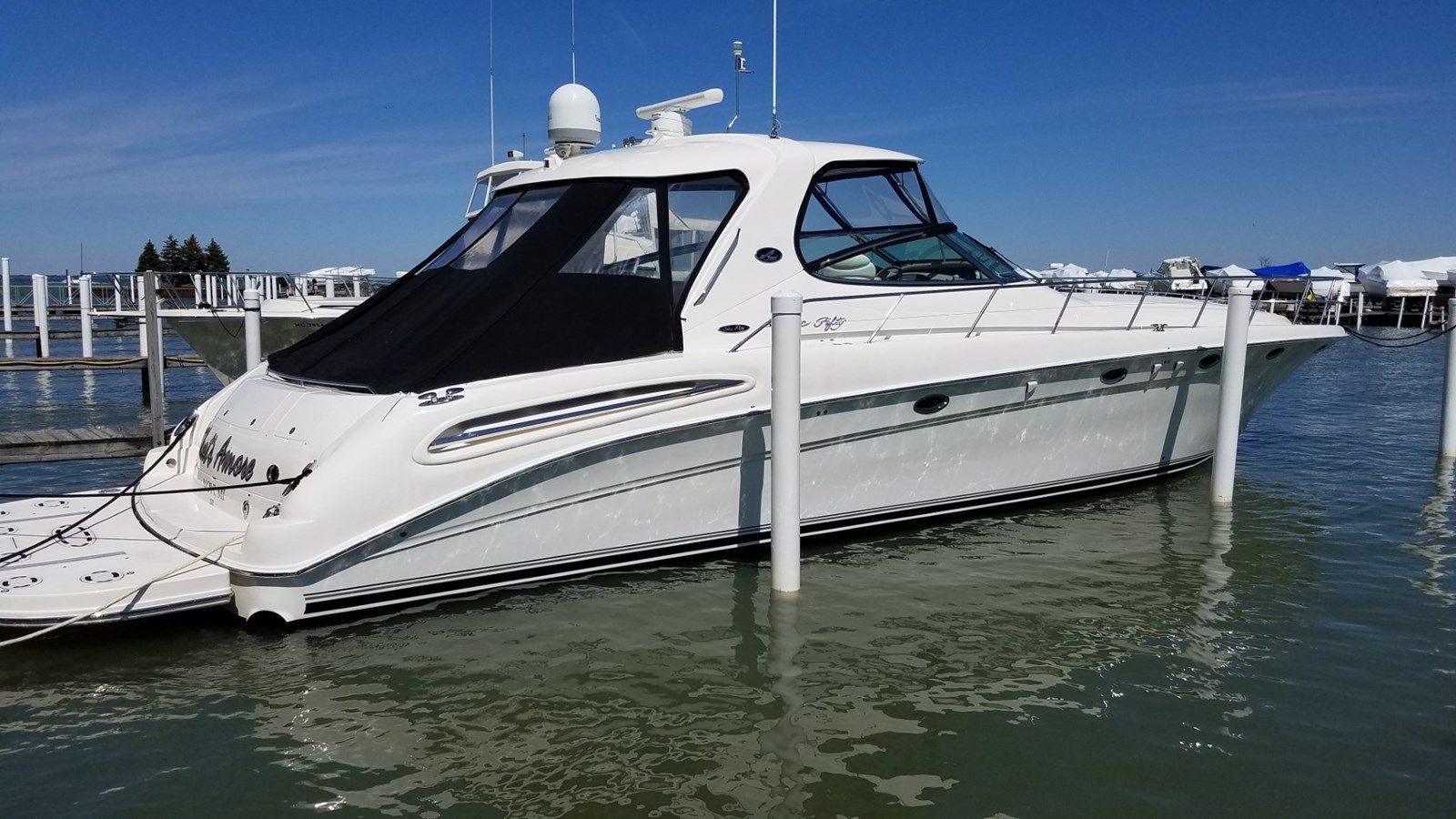 Buy a THAT'S AMORE - SEA RAY at Shestakov Yacht Sales