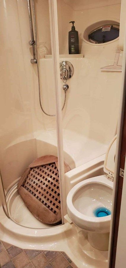 Buy a THAT'S AMORE 55 at Shestakov Yacht Sales