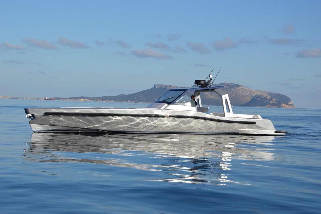 Стоимость яхты - 50