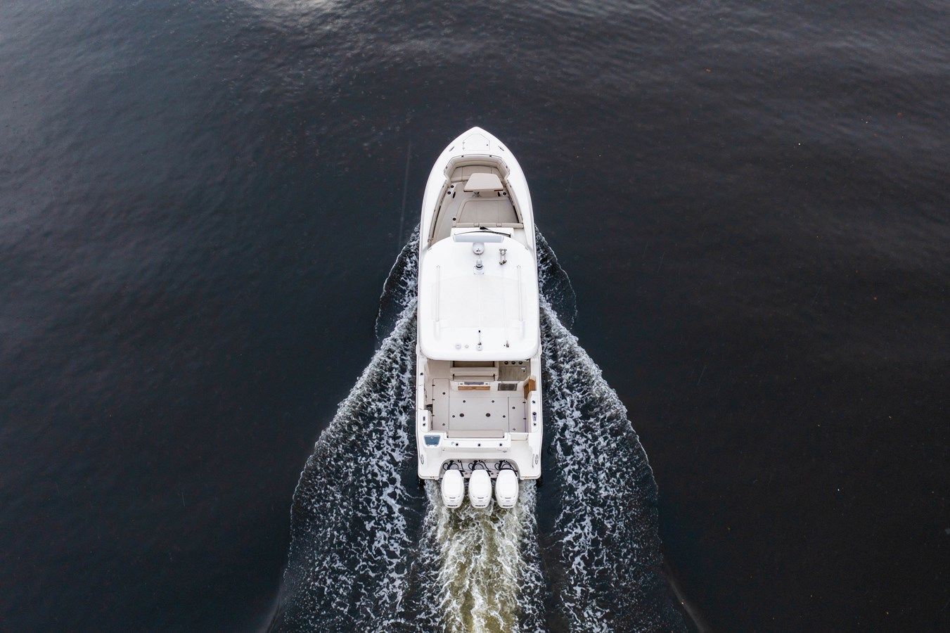 Buy a 350 Realm 35 at Shestakov Yacht Sales