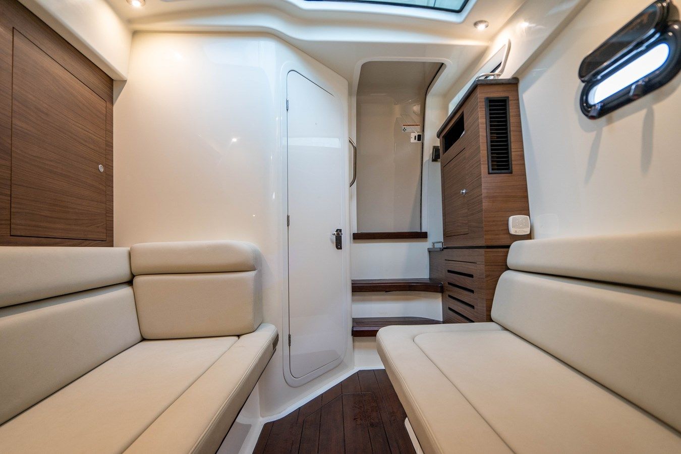 350 Realm - Boston Whaler price