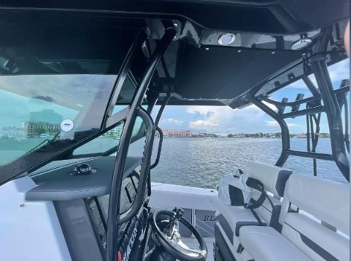 Продажа яхты - - Blackfin