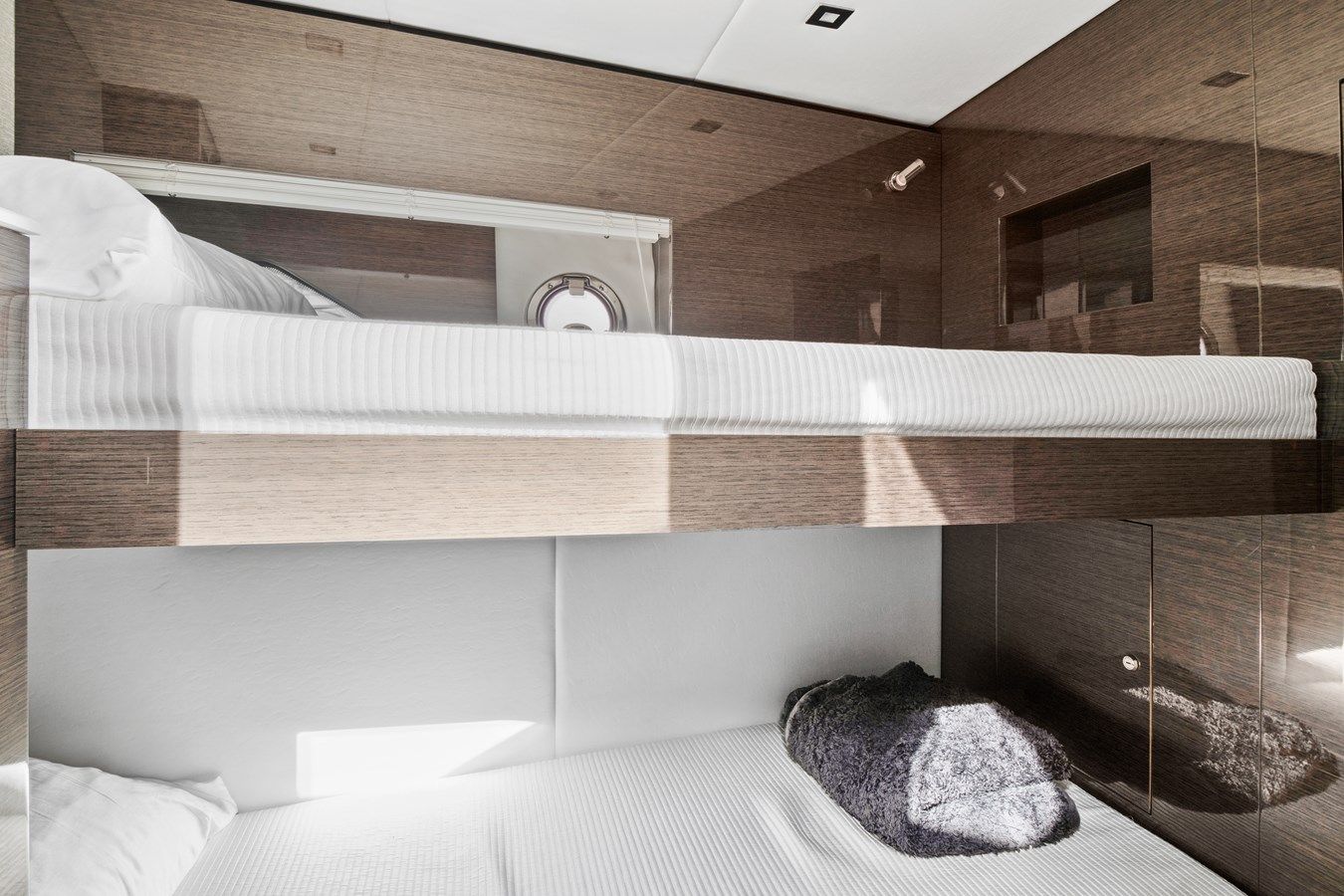 Лучшие предложения покупки яхты - - Cruisers Yachts