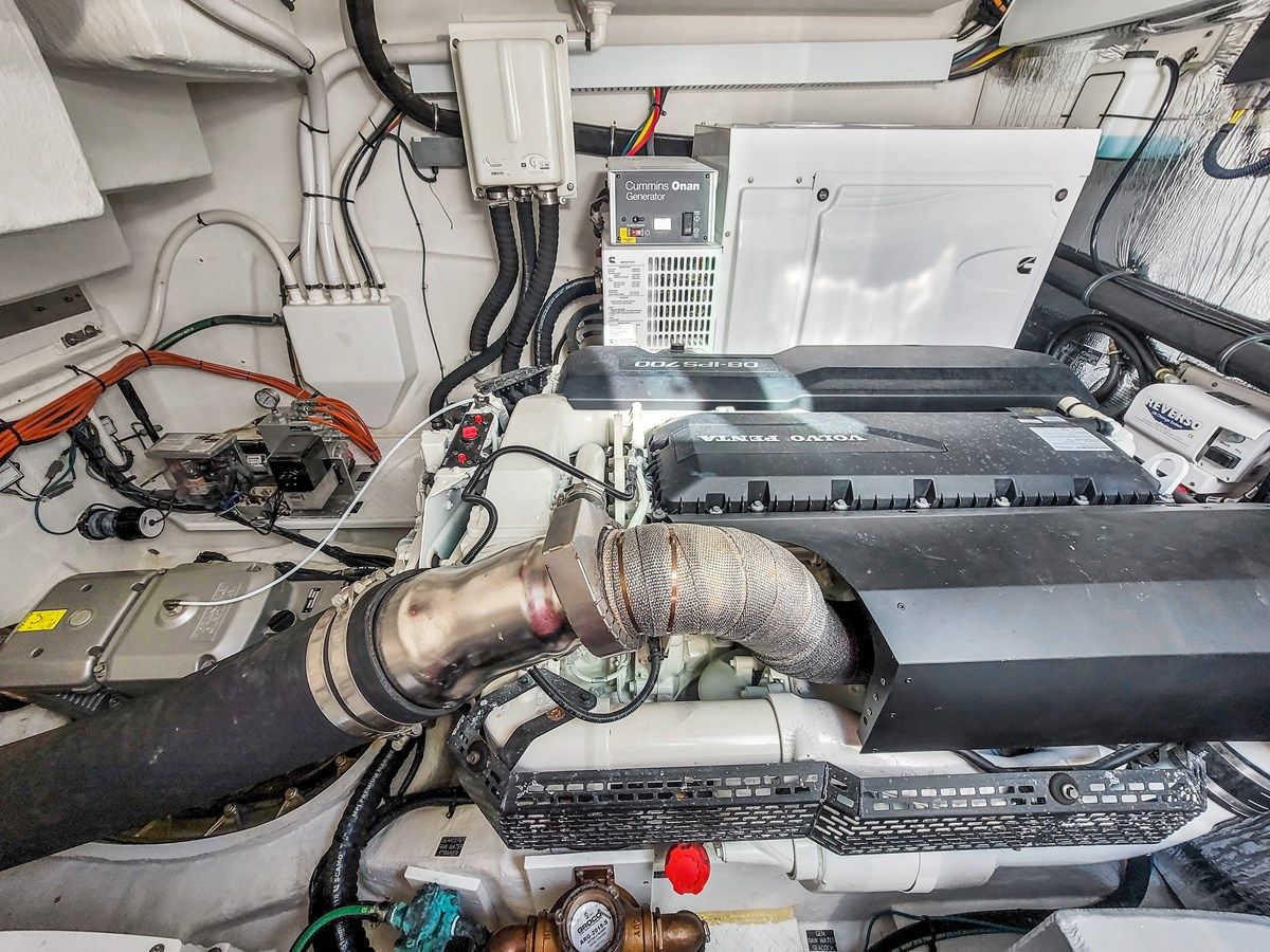 Стоимость яхты -