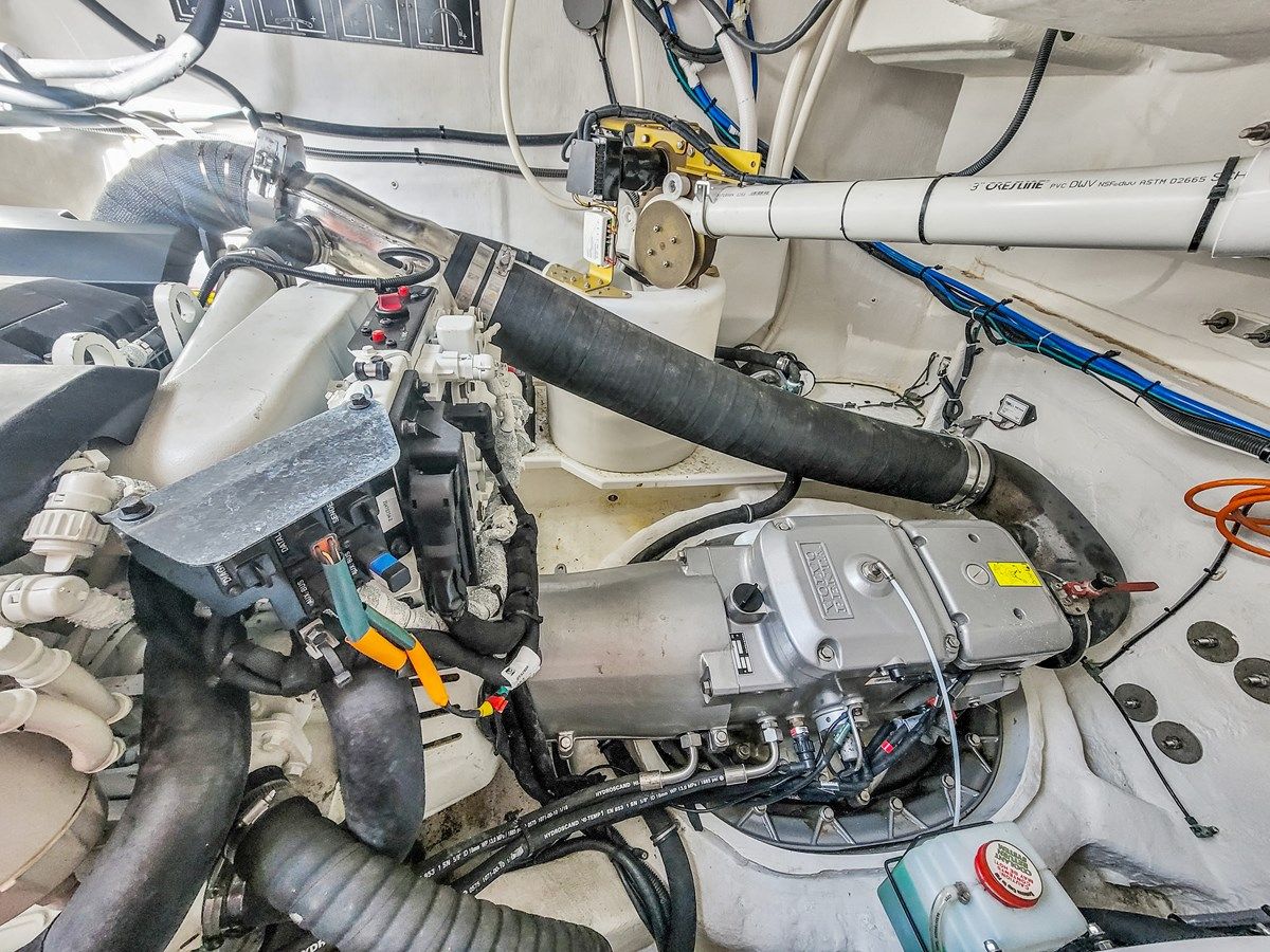 Купить - - Cruisers Yachts