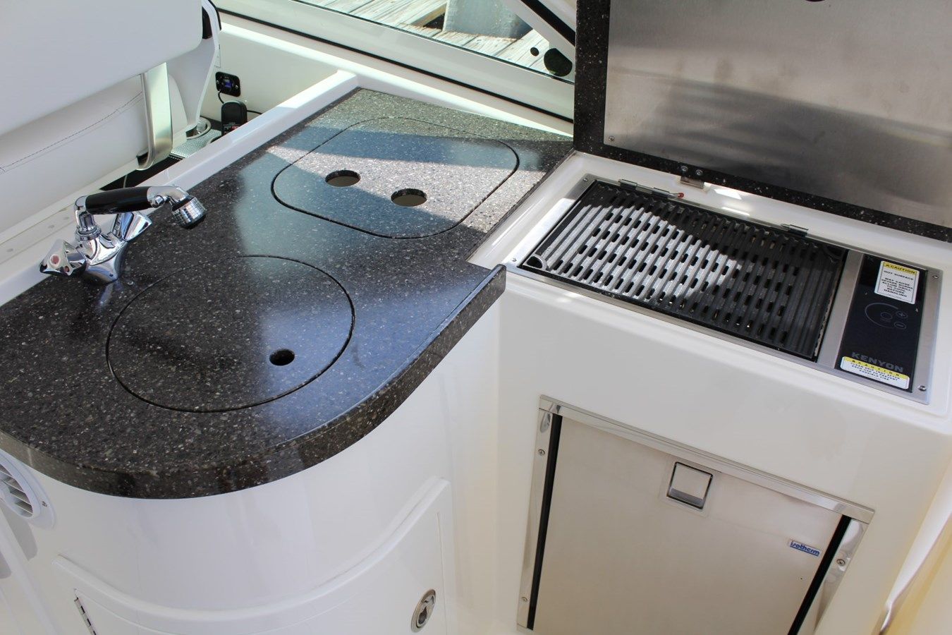 the best price on NO NAME 320DC