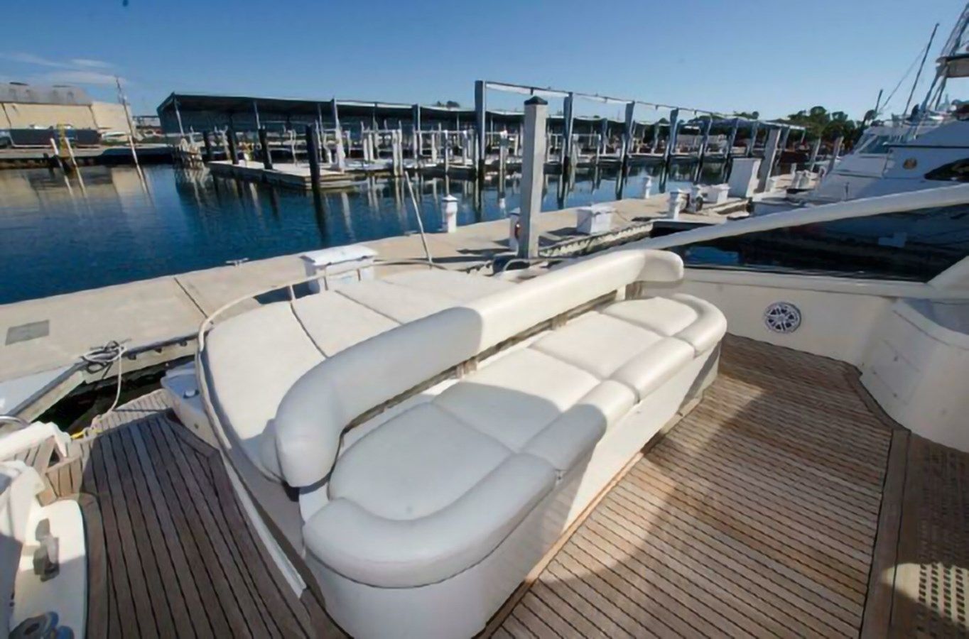 Лучшие предложения покупки яхты Divine Madness 2004