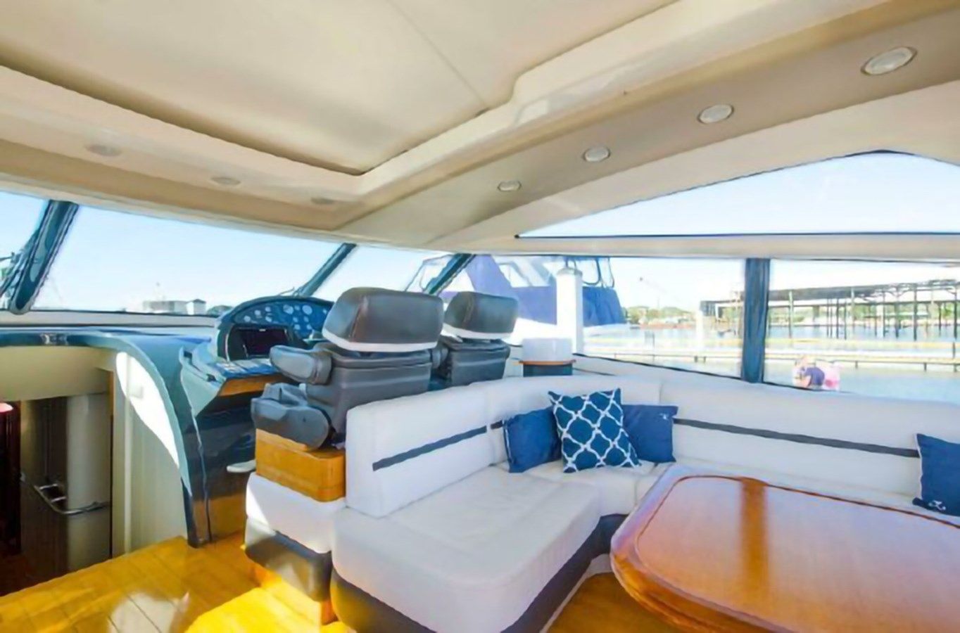 Купить яхту Divine Madness 2004 в Shestakov Yacht Sales