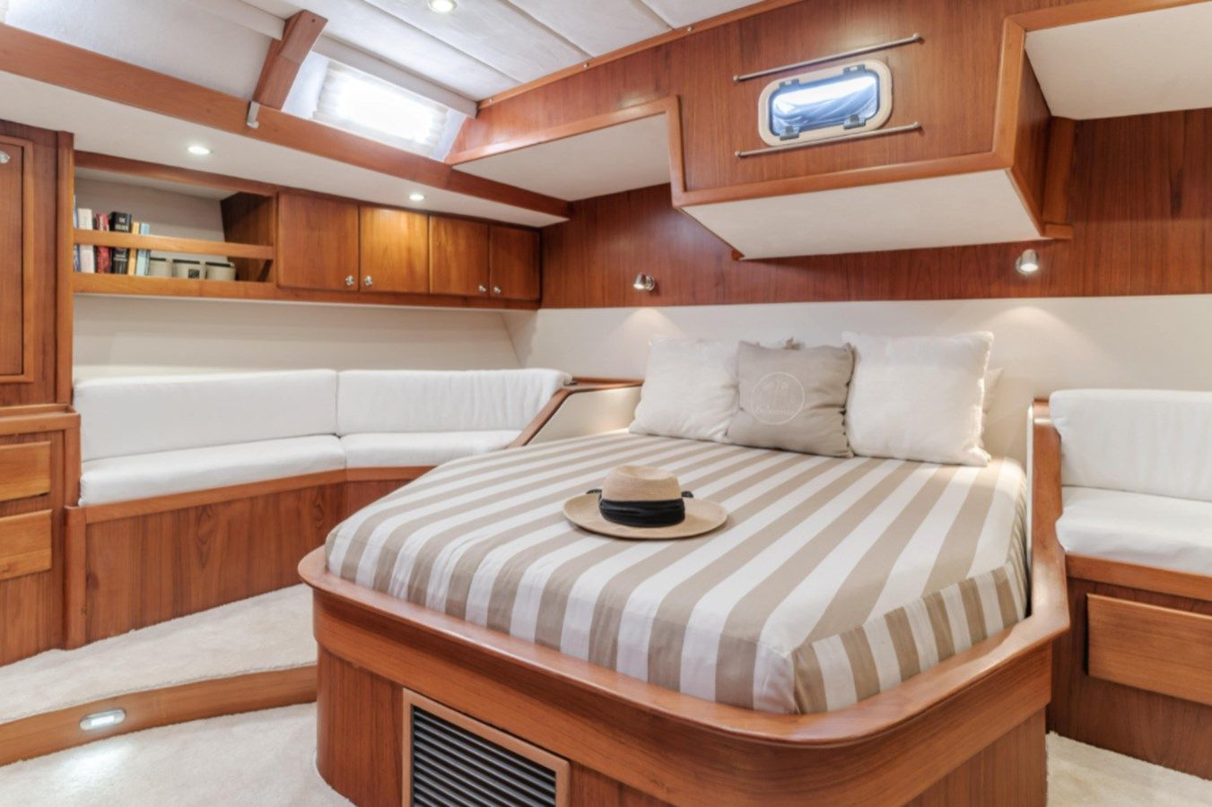 Bajavento - CUSTOM yacht sale
