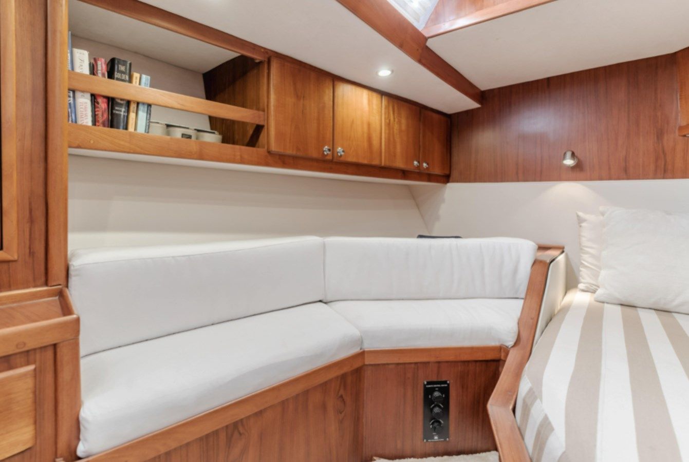 Buy a yacht Bajavento - CUSTOM