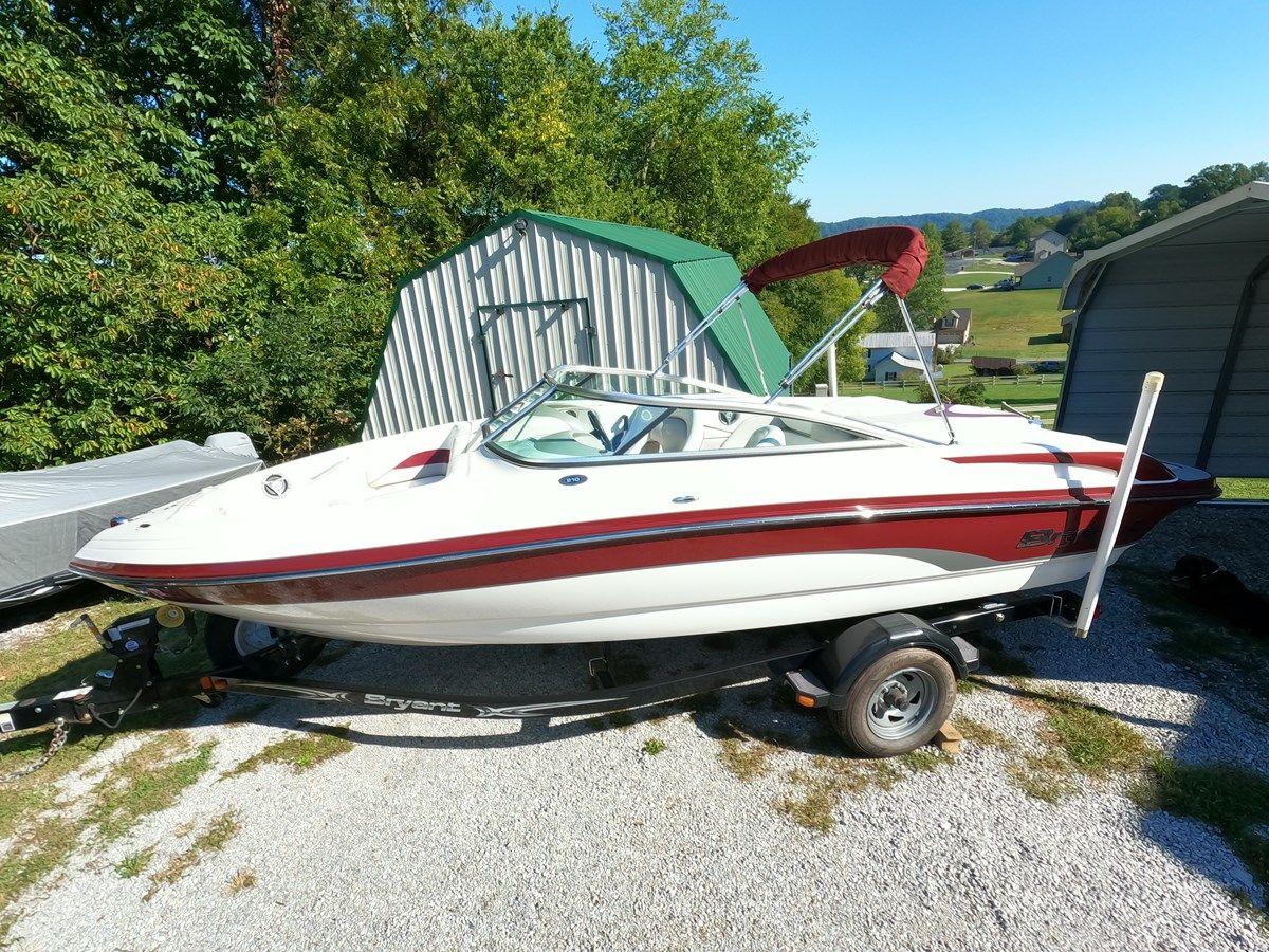 2008 Bryant 210 Bowrider 2008