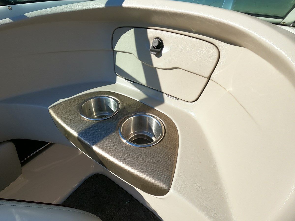 2008 Bryant 210 Bowrider 210 Bowrider