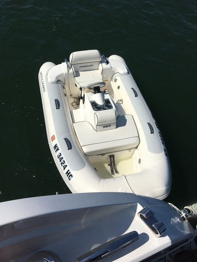 Buy a yacht Lydia Swag - Sunseeker
