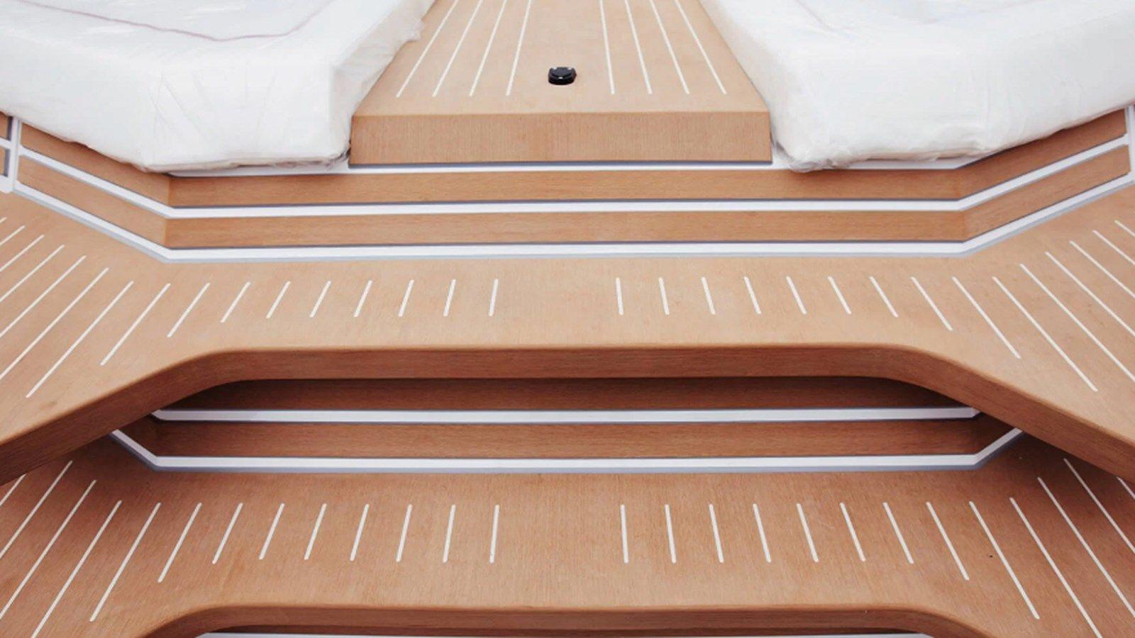 Buy a Waterdream California 52XT - WATERDREAM at Shestakov Yacht Sales