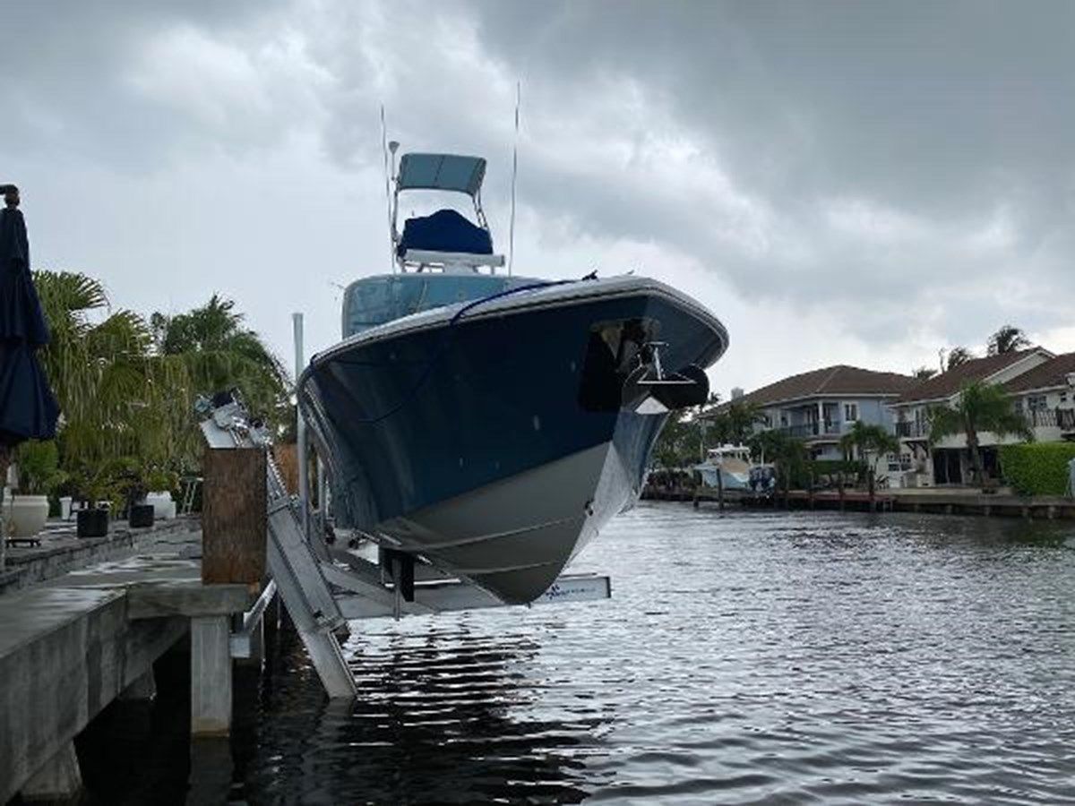 On The Edge - BAHAMA BOAT WORKS