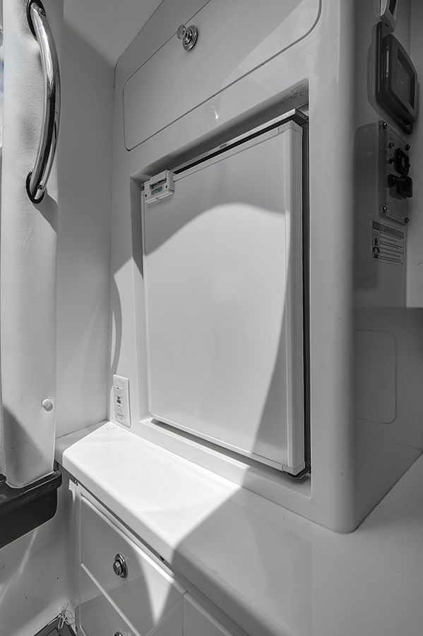 Buy a Never Give Up 37 at Shestakov Yacht Sales