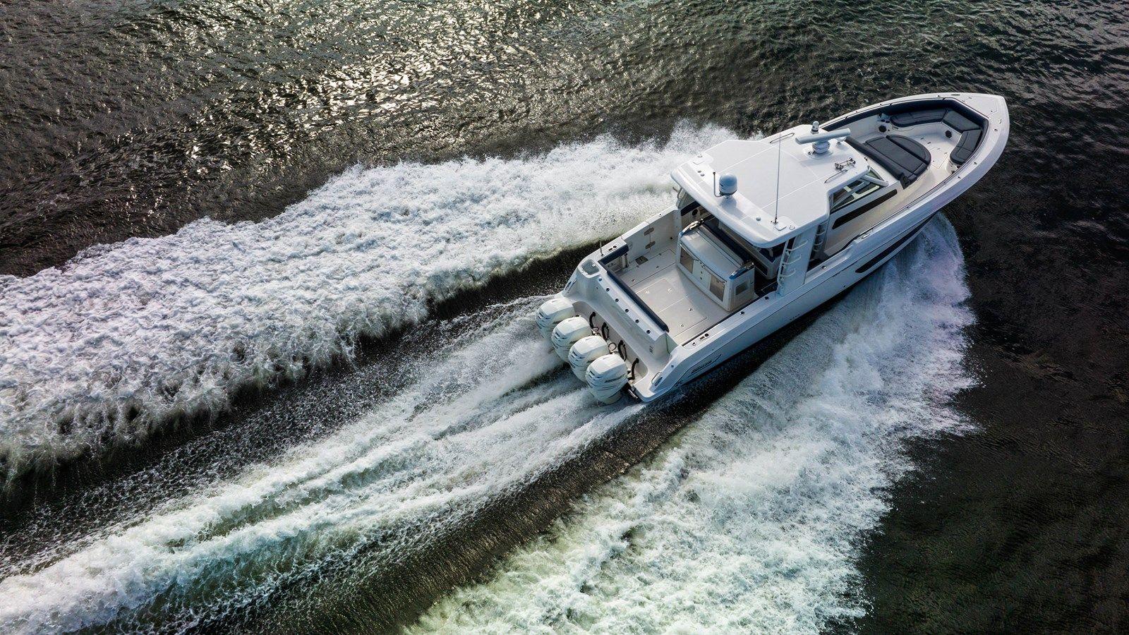 best yacht sales deals  420 Outrage - Boston Whaler