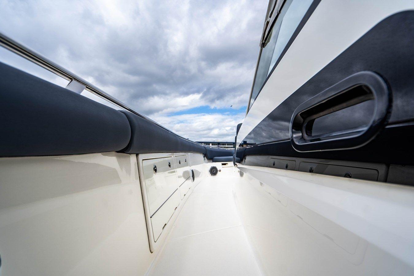  420 Outrage - Boston Whaler price