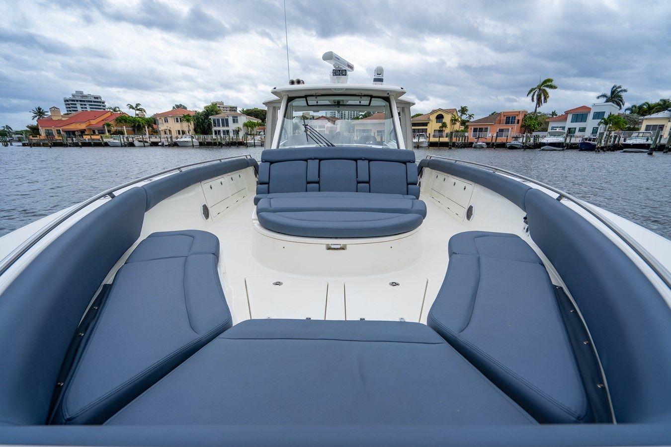  420 Outrage - Boston Whaler price