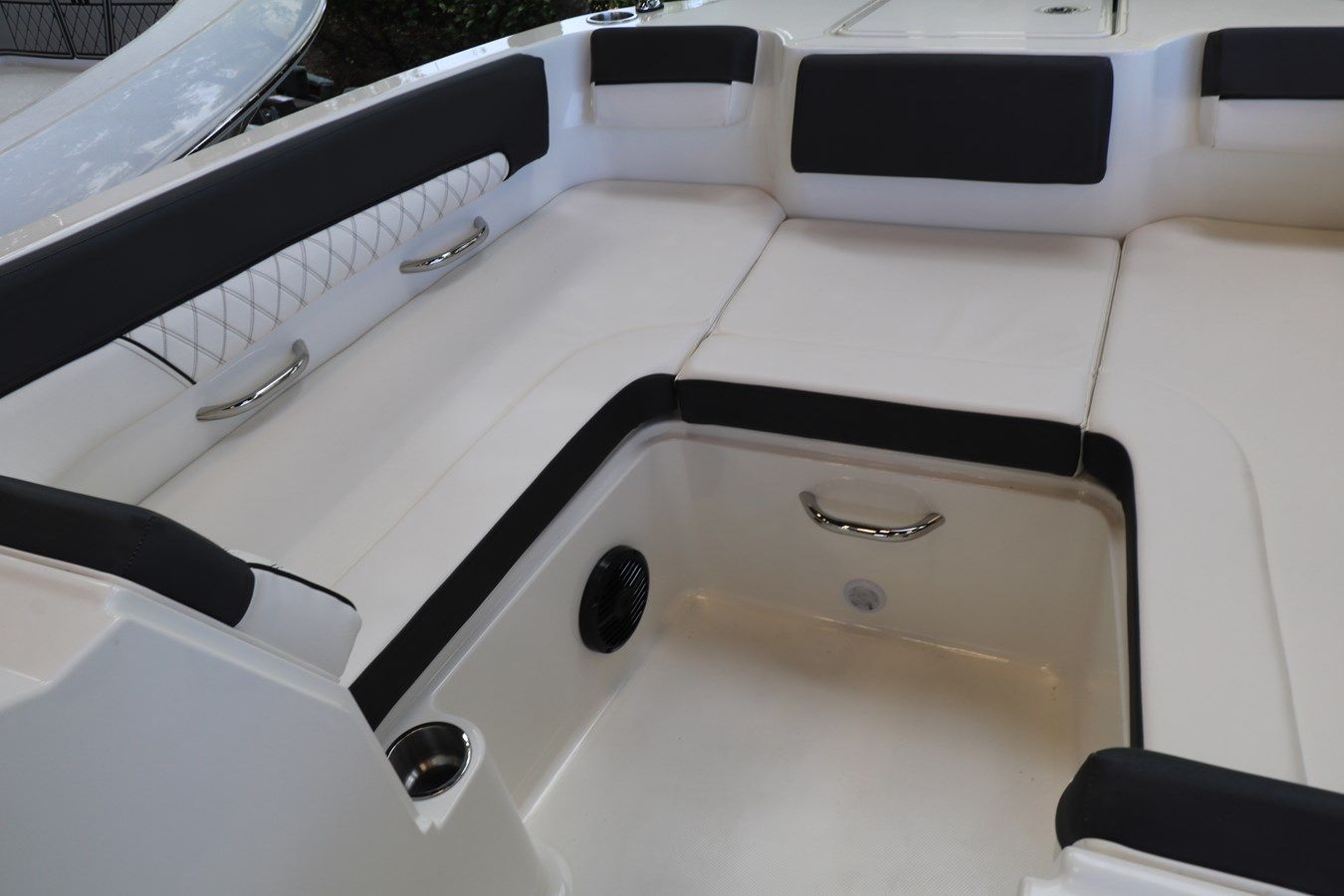 Лучшая цена на BAYLINER DX 2200